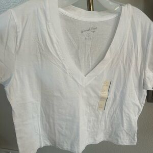 Universal Thread White Short Sleeve Tee